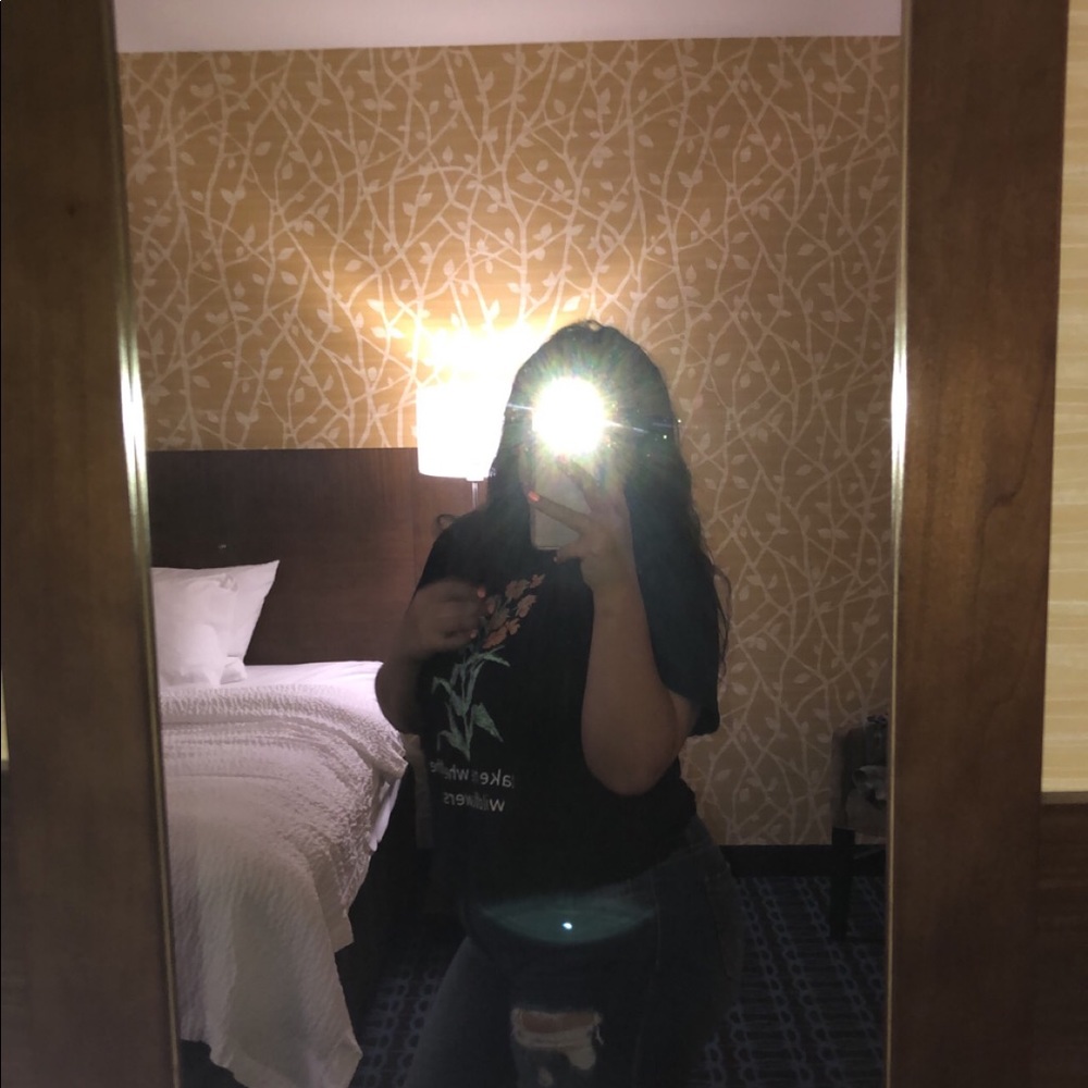 Meet your Posher, Halee